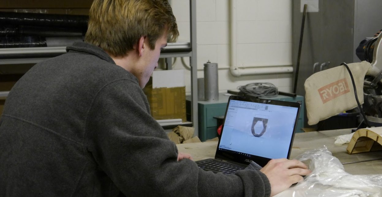 Student working on CAD in the lab